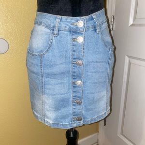 Blue Jean high rise skirt. Size 5. Brand: almost famous.